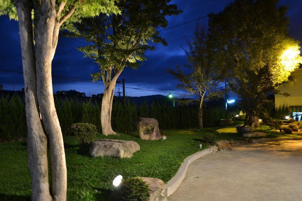 Bed and Breakfast 山久蒔x勺光 Yuchi Esterno foto
